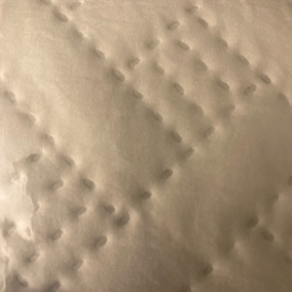 Bliss Cooling Quilt Set - White Queen New - Picture 8 of 9